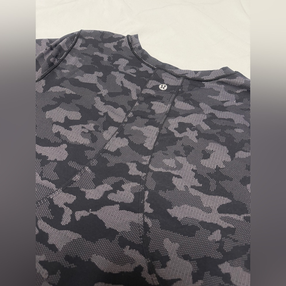 Lululemon Long Distance Short Sleeve - Picture 11 of 11